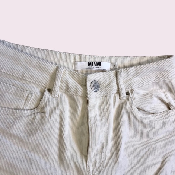 🌟SALE 2/$10.00‼️ MIAMI Women’s High Rise Corduroy Straight Leg pants size 7 - Picture 2 of 7